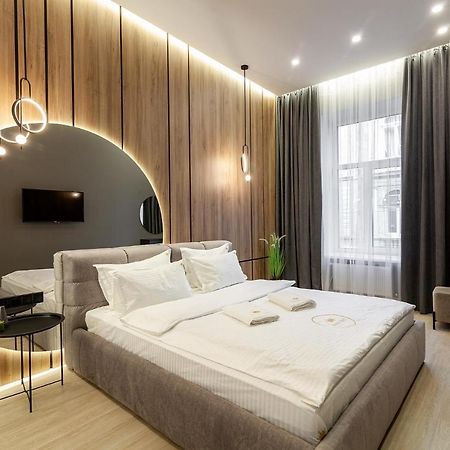 Royal Apartament On Voloshyna 2 ลวีฟ ภายนอก รูปภาพ