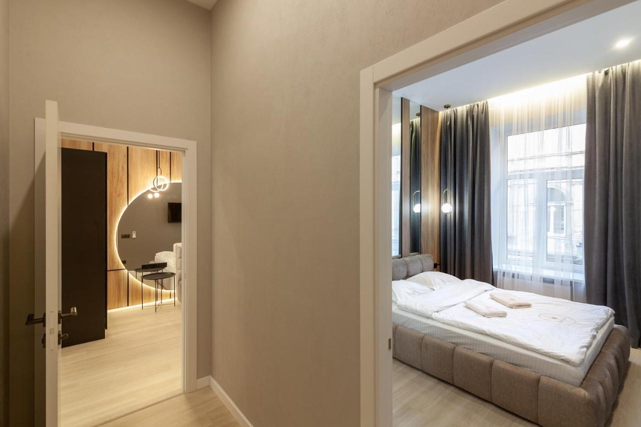 Royal Apartament On Voloshyna 2 ลวีฟ ภายนอก รูปภาพ