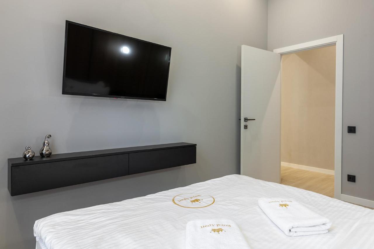 Royal Apartament On Voloshyna 2 ลวีฟ ภายนอก รูปภาพ