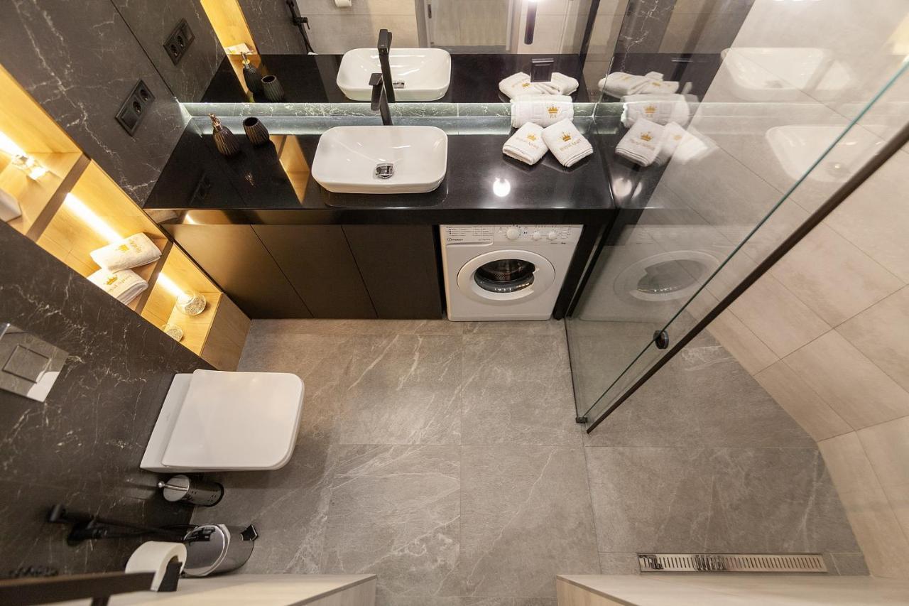Royal Apartament On Voloshyna 2 ลวีฟ ภายนอก รูปภาพ